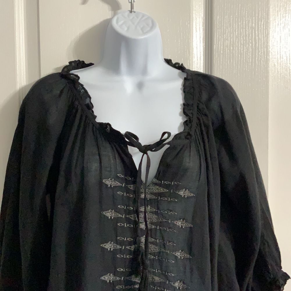 Billabong Tunic Style, Semi‎ Sheer Black Shirt/Top size Medium